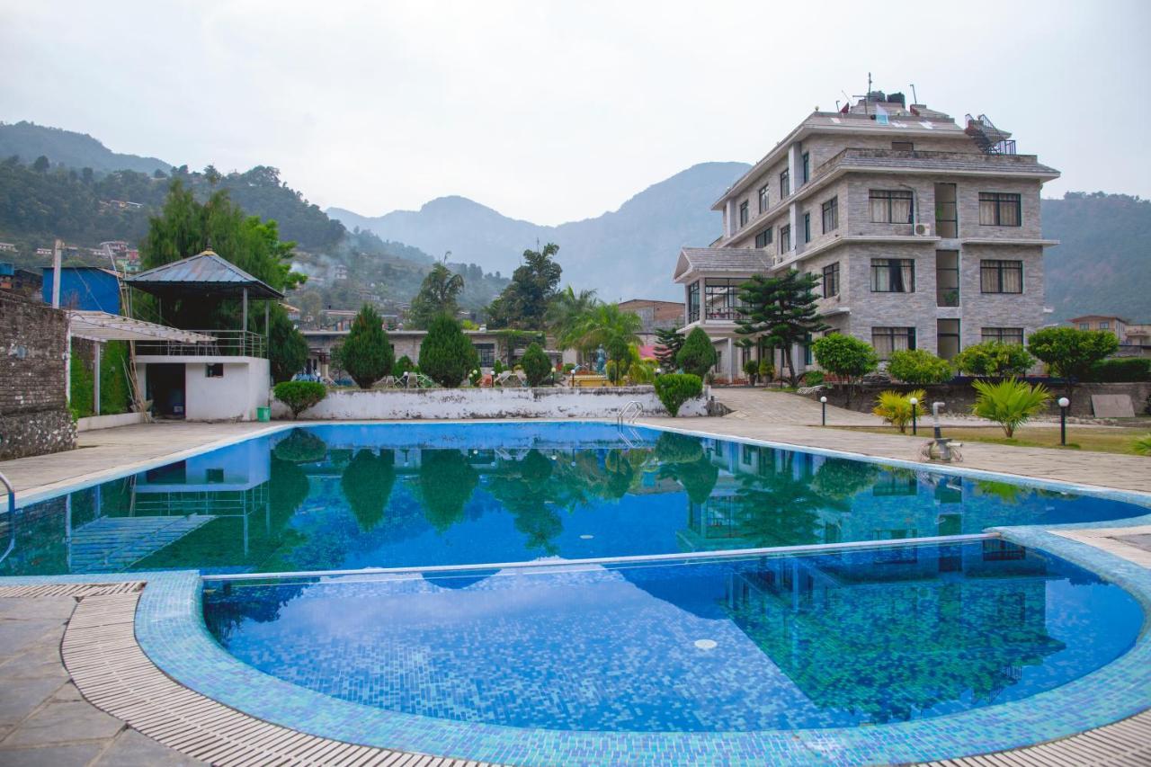 Gateway Himalaya Resort Ghanpokhara Buitenkant foto