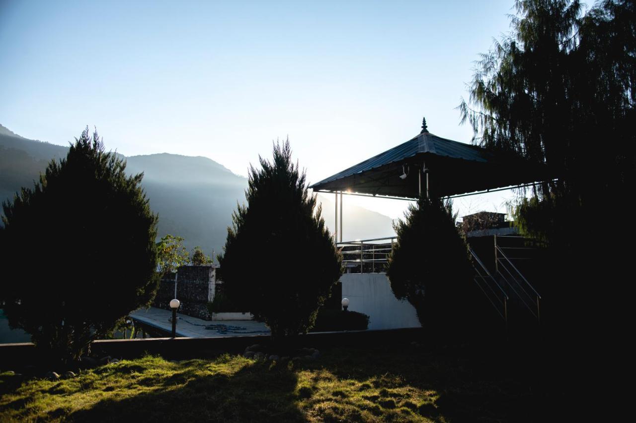 Gateway Himalaya Resort Ghanpokhara Buitenkant foto